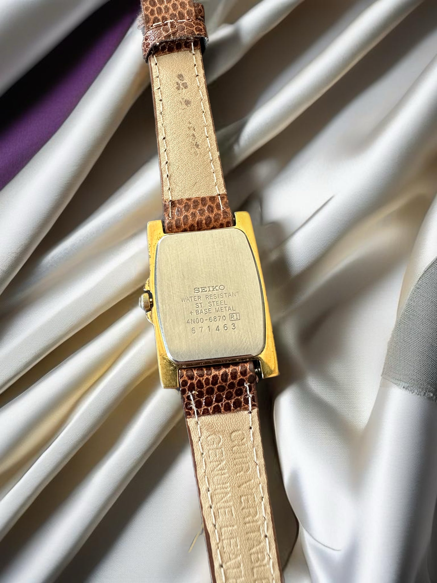 Seiko Tank Quartz 4N00-6870