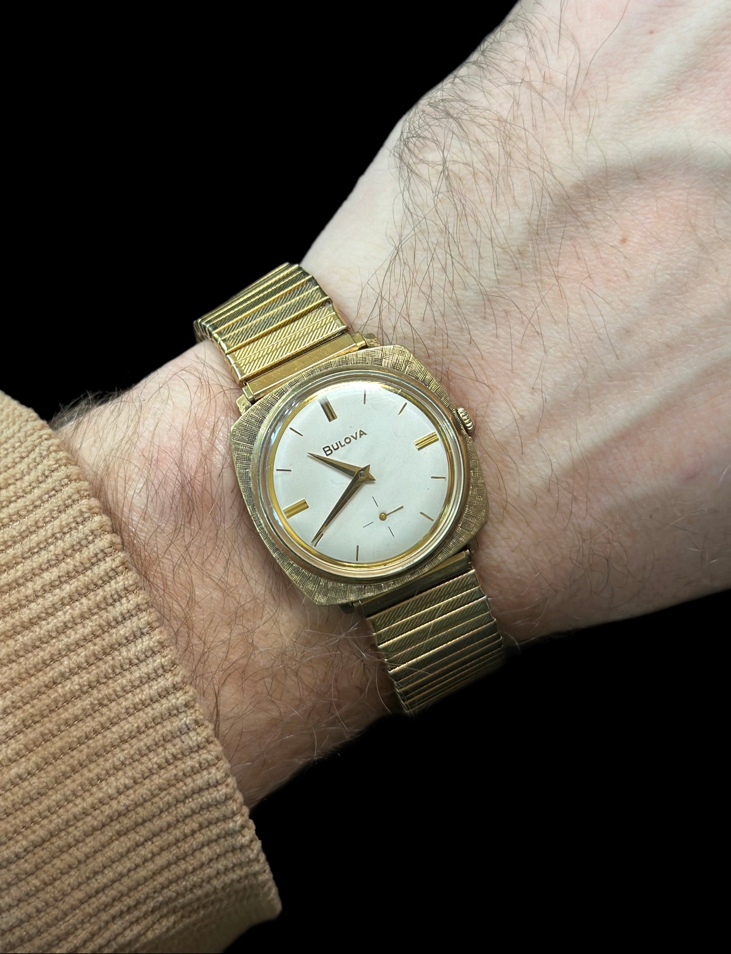 Bulova Fancy Square vintage manual watch