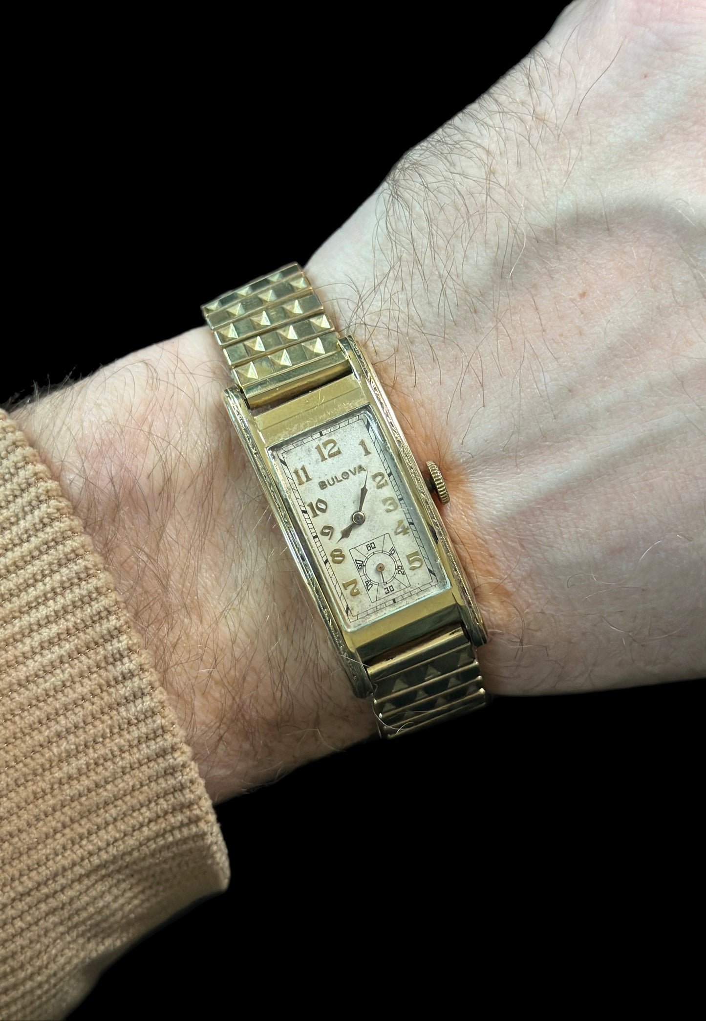 Bulova “president” Curvex style vintage watch manual wind