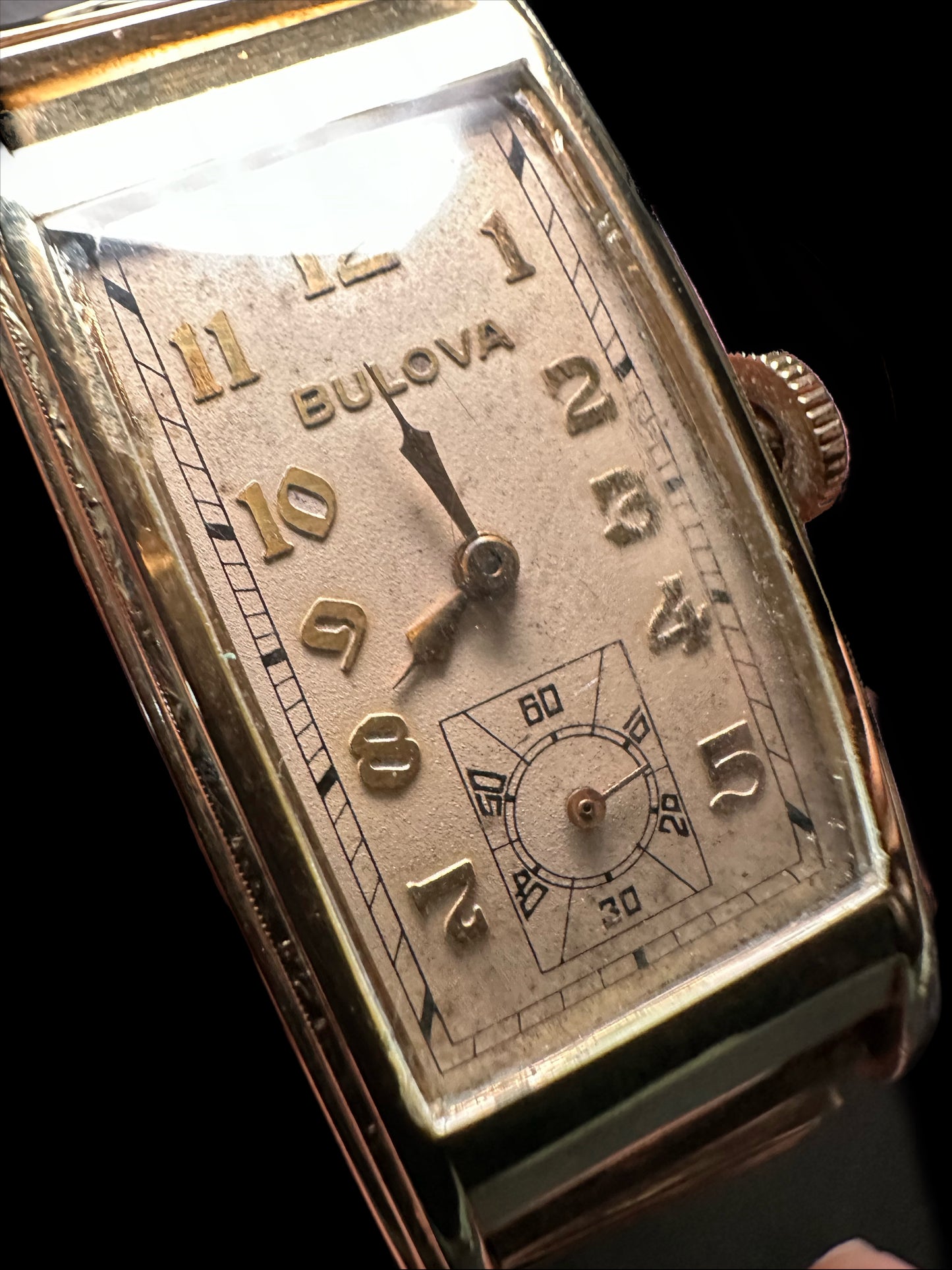 Bulova “president” Curvex style vintage watch manual wind